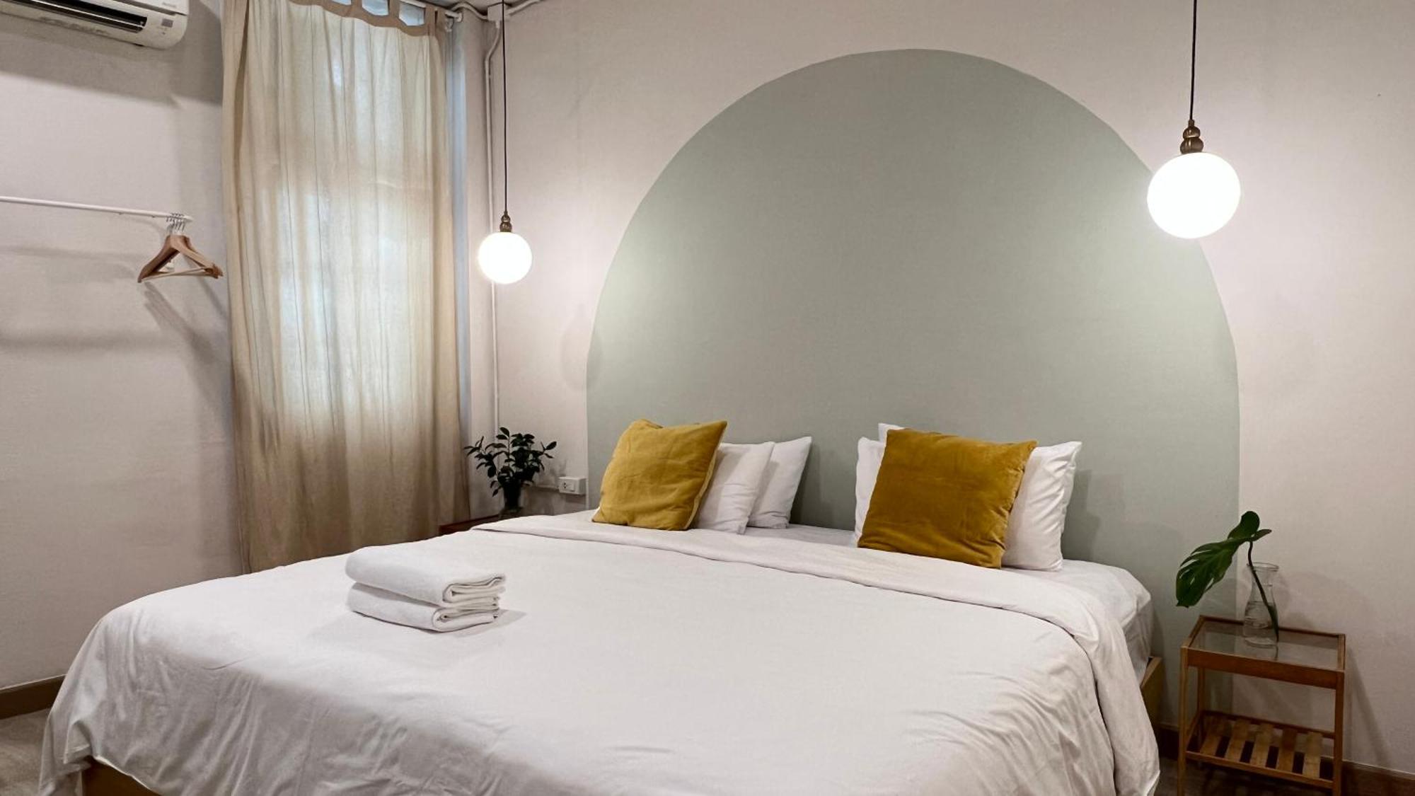 La Moon House Hotel Salaya Eksteriør billede